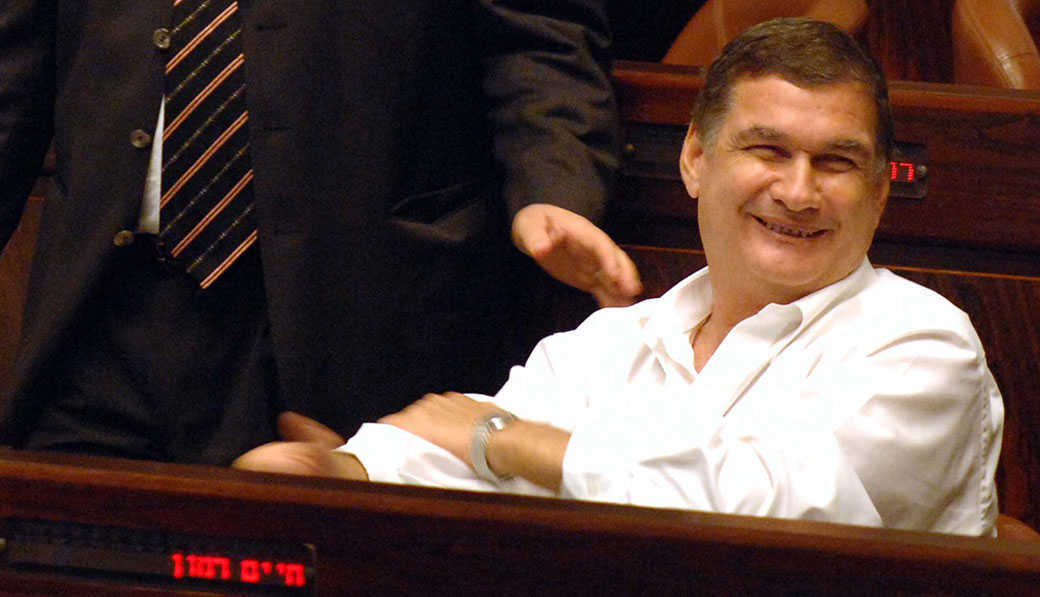 הנחה מגונה: המניפולציות של רביב דרוקר בעניין חיים רמון