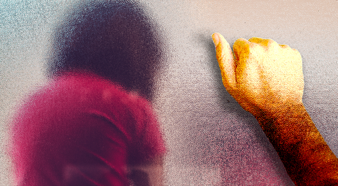 ורד כהן ברזילי: "אני זוכרת אנשים מאוד בריונים, שמתנהגים בגסות, שמשוטטים בבית ושמים את ידם על כל מה שהם רואים כאילו באו לעשות שופינג בבית" | אילוסטרציה