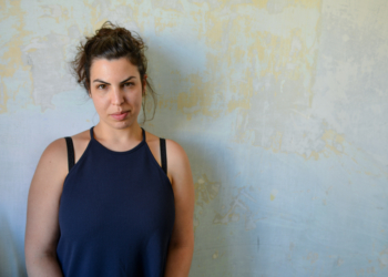 שירלי גל: "ואם יש יפי הנפש שמעקמים את האף, אז שהאף שלהם יהיה עקום" | צילום: שי בן אפרים