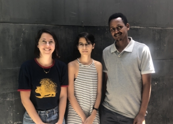 מימין: גבריהיווט (גרא) מלס, הודא קונדוס ואלכסנדרה רוט  - עובדי מרכז הסיוע. "מבקשי מקלט נמצאים בלימבו משפטי"