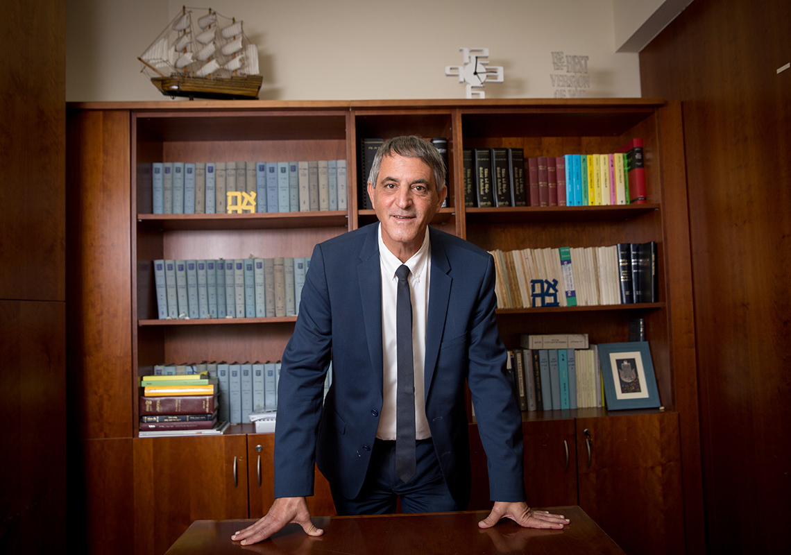 אבי חימי | צילומים: מרים אלסטר, פלאש 90