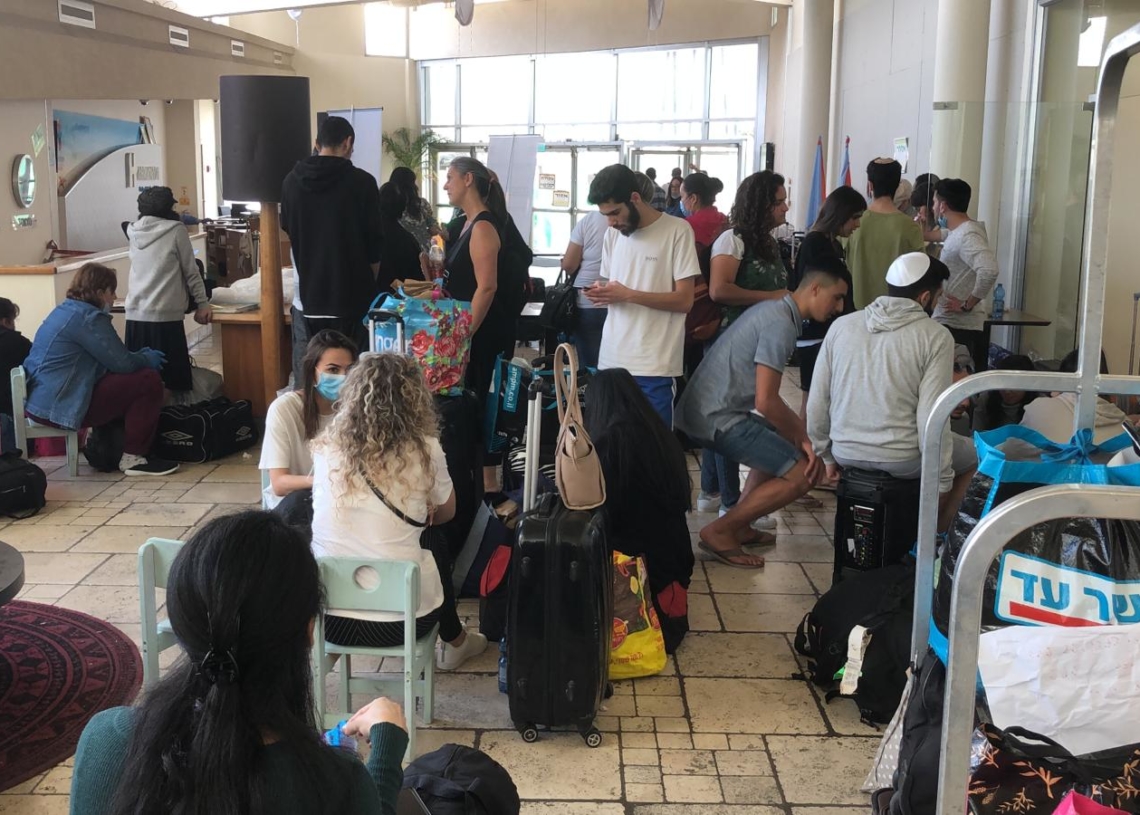 מלון דן פנורמה הבוקר. "מניידים אותנו, מטלטלים אותנו בלי הגיון ובלי הסבר"