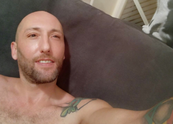 גילי מוסינזון  | צילום מסך מתוך עמוד הפייסבוק של גילי מוסינזון