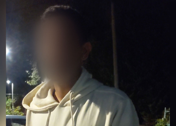 שער במפגש עם כתבת המקום