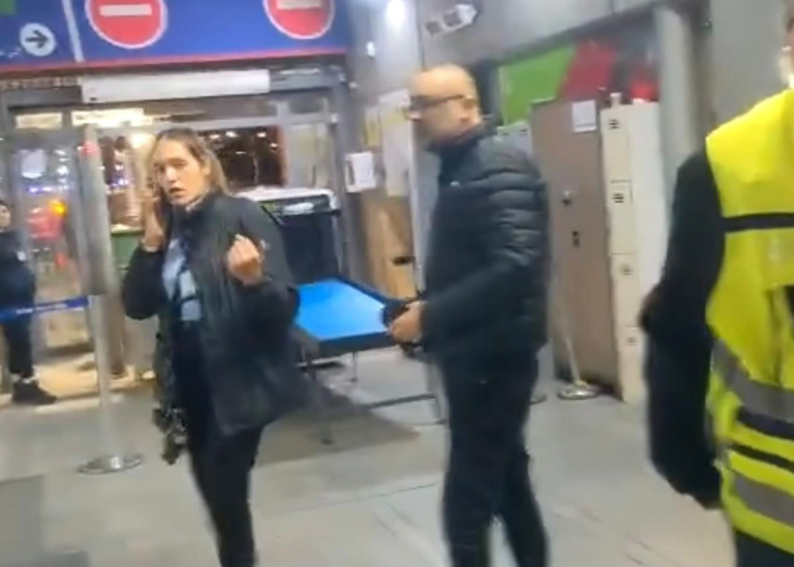 המאבטחת שמנעה כניסה מטלי אוסטרובסקי,