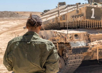 חיילת מגדוד קרקל | צילום: דובר צה"ל