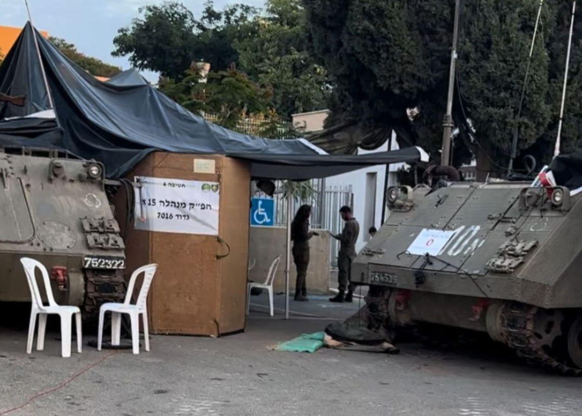 טנקים בגשר הזיו | צילום: דור זומר