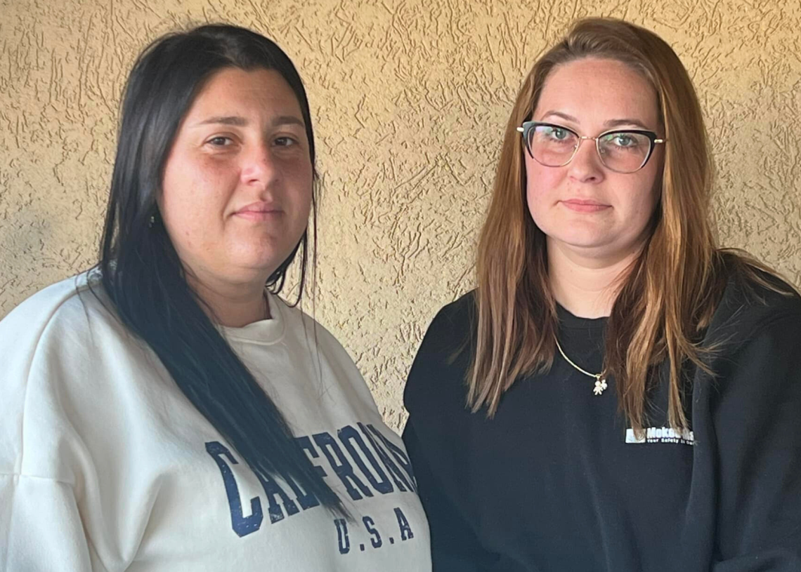 ויקה קרפל וטלי קוזלוב מאופקים. ״את כל הזמן בפחד בשכונה״ | צילום: עינת פישביין