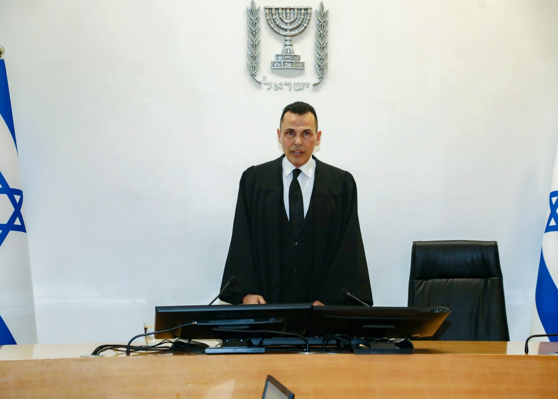 עשור חיכה לקידום למחוזי, עד לוין קידם אותו. צילום: GIDEON MARKOWICZ/POOL